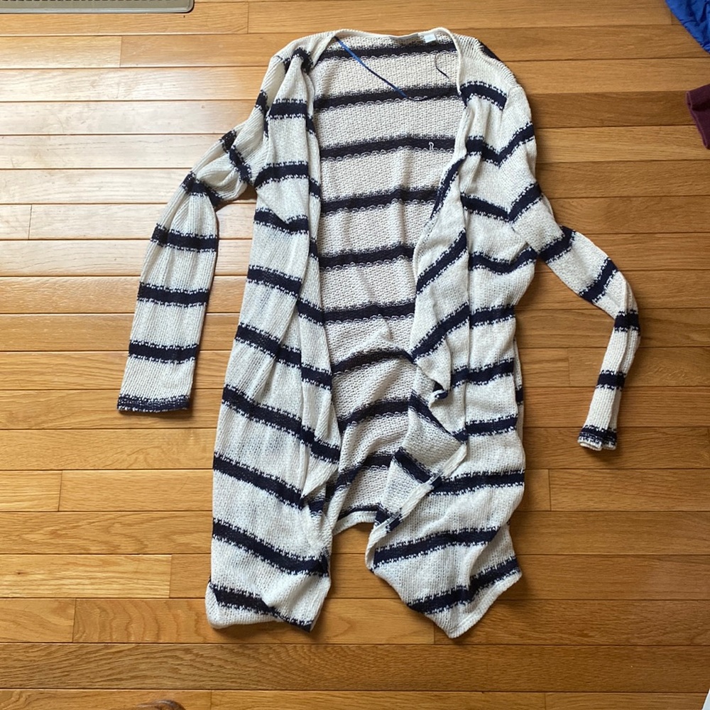 New York and company long sweater size XL